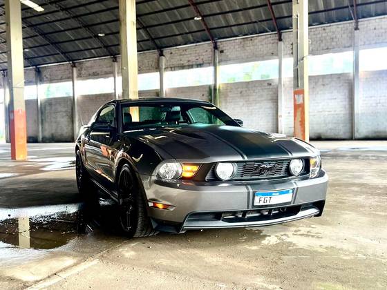FORD MUSTANG 4.6 GT PREMIUM COUPÉ V8 24V GASOLINA 2P AUTOMÁTICO